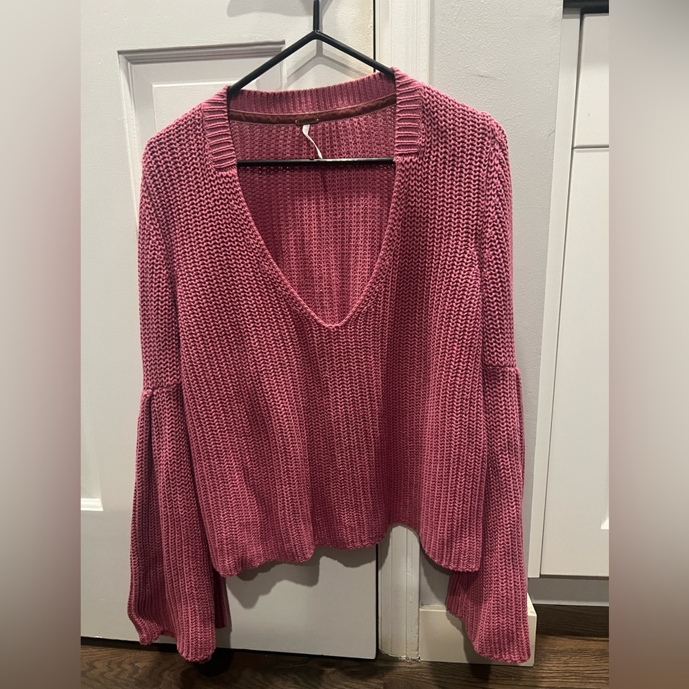 Free People Damsel Sweater Womens Small Pink V-Neck Chunky Bell Sleeve Boho